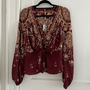 BRAND NEW Free People Size small long sleeve